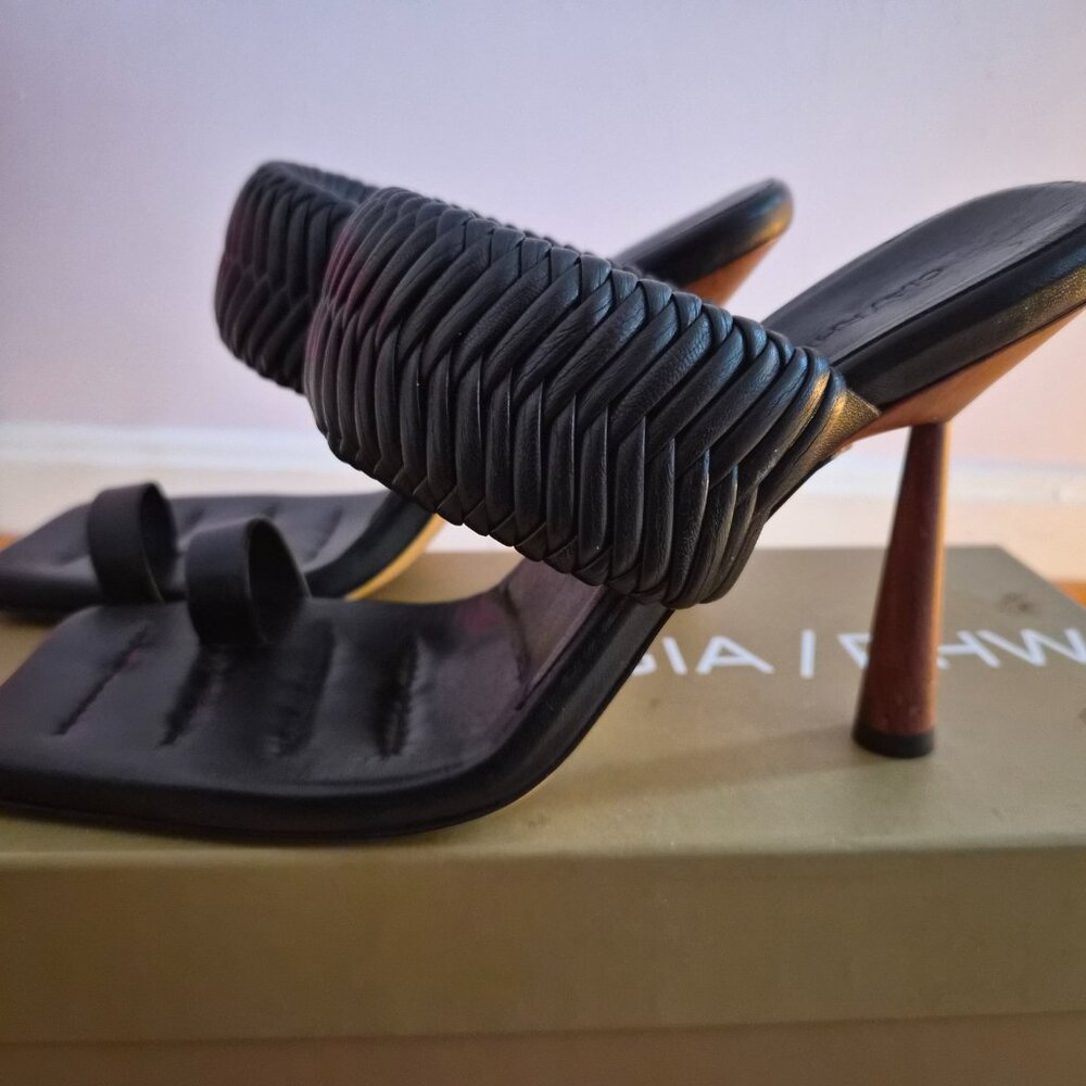 Never Worn Gia/ RHW Rosie 1 Black Sandals Size 40 - Picture 4 of 11